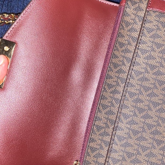 Burgundy studded, Michael kors Logo shoulder bag - Picture 3 of 5